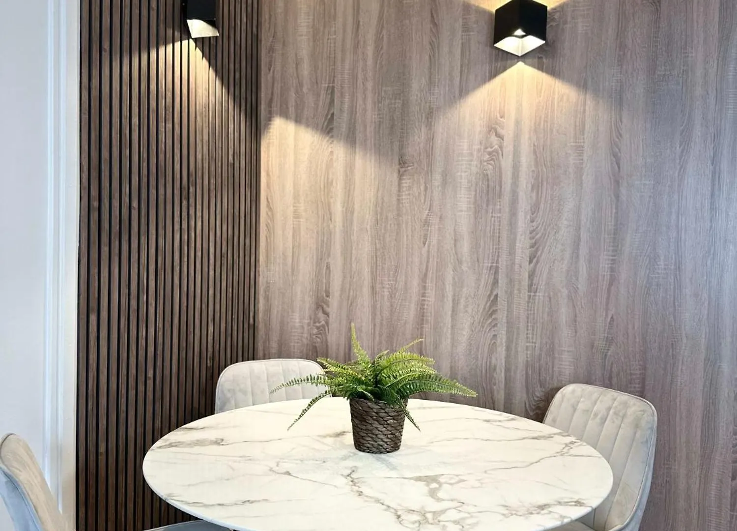 Apartment Spacious & Luxurious Flat In Montparnasse Paris France